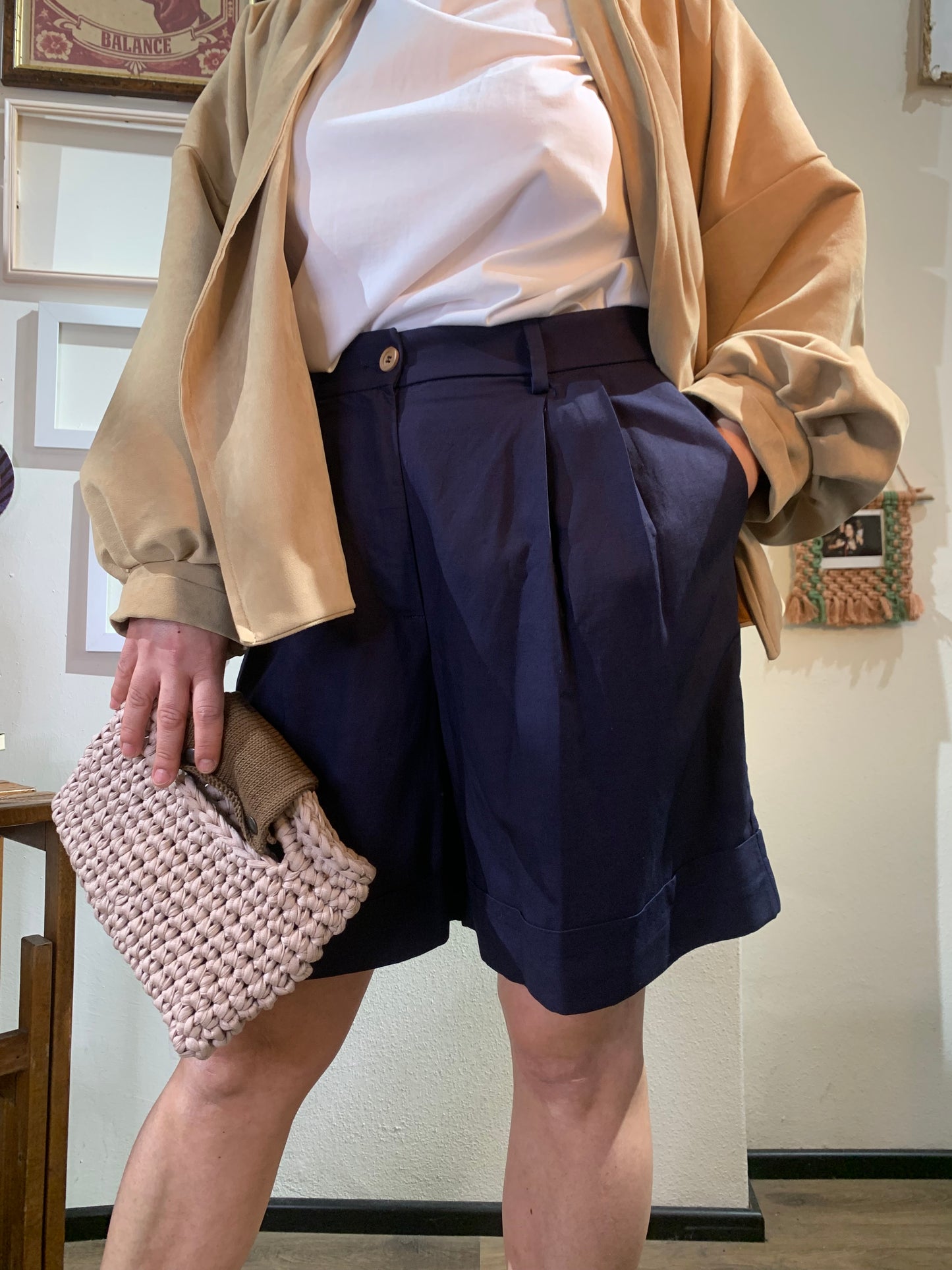 Panta Bermuda blu