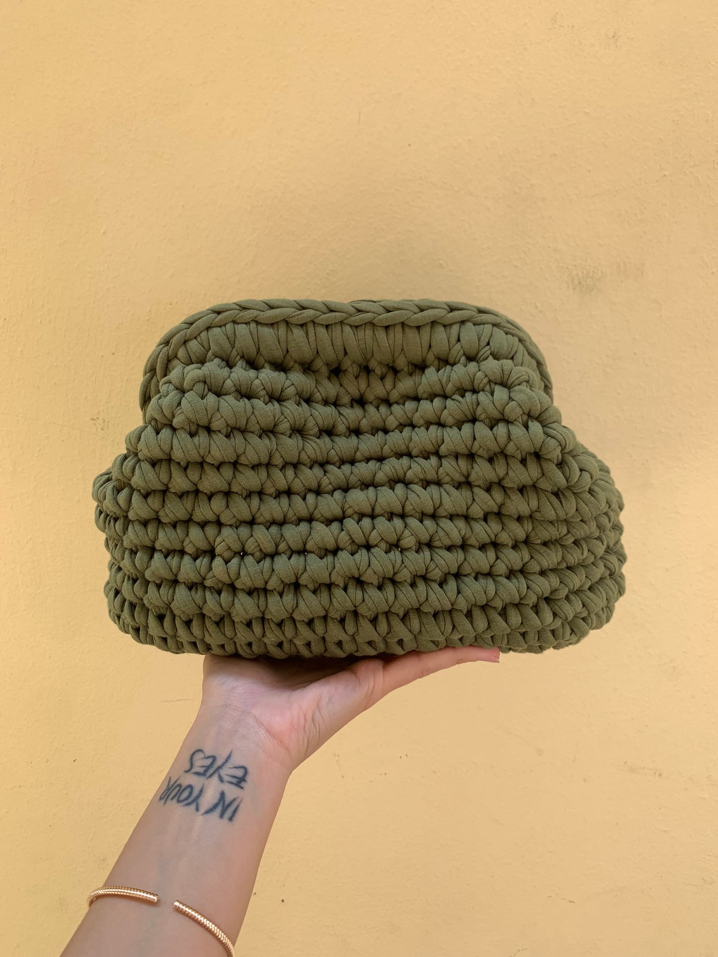 Clutch in maglia