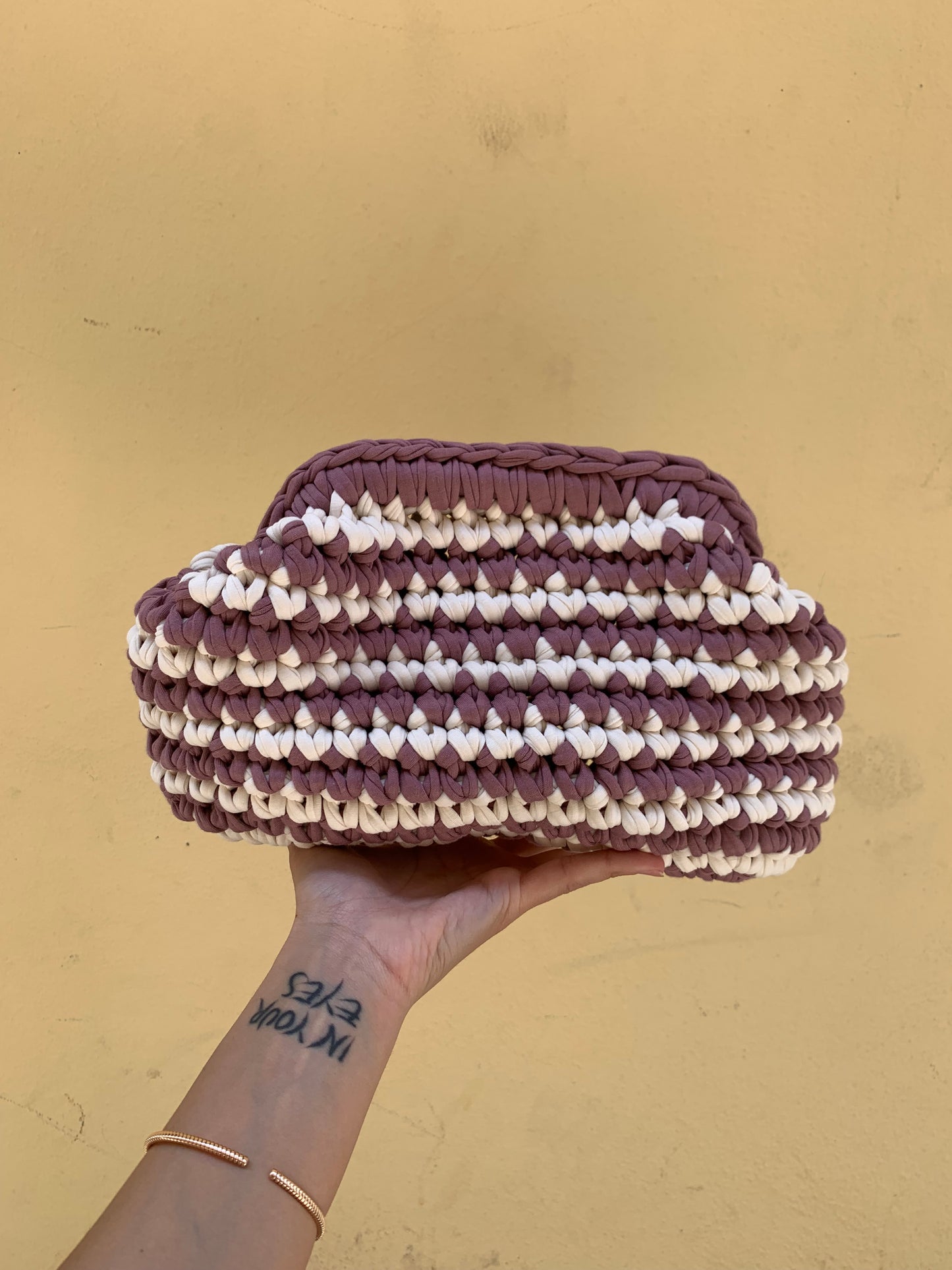 Clutch in maglia