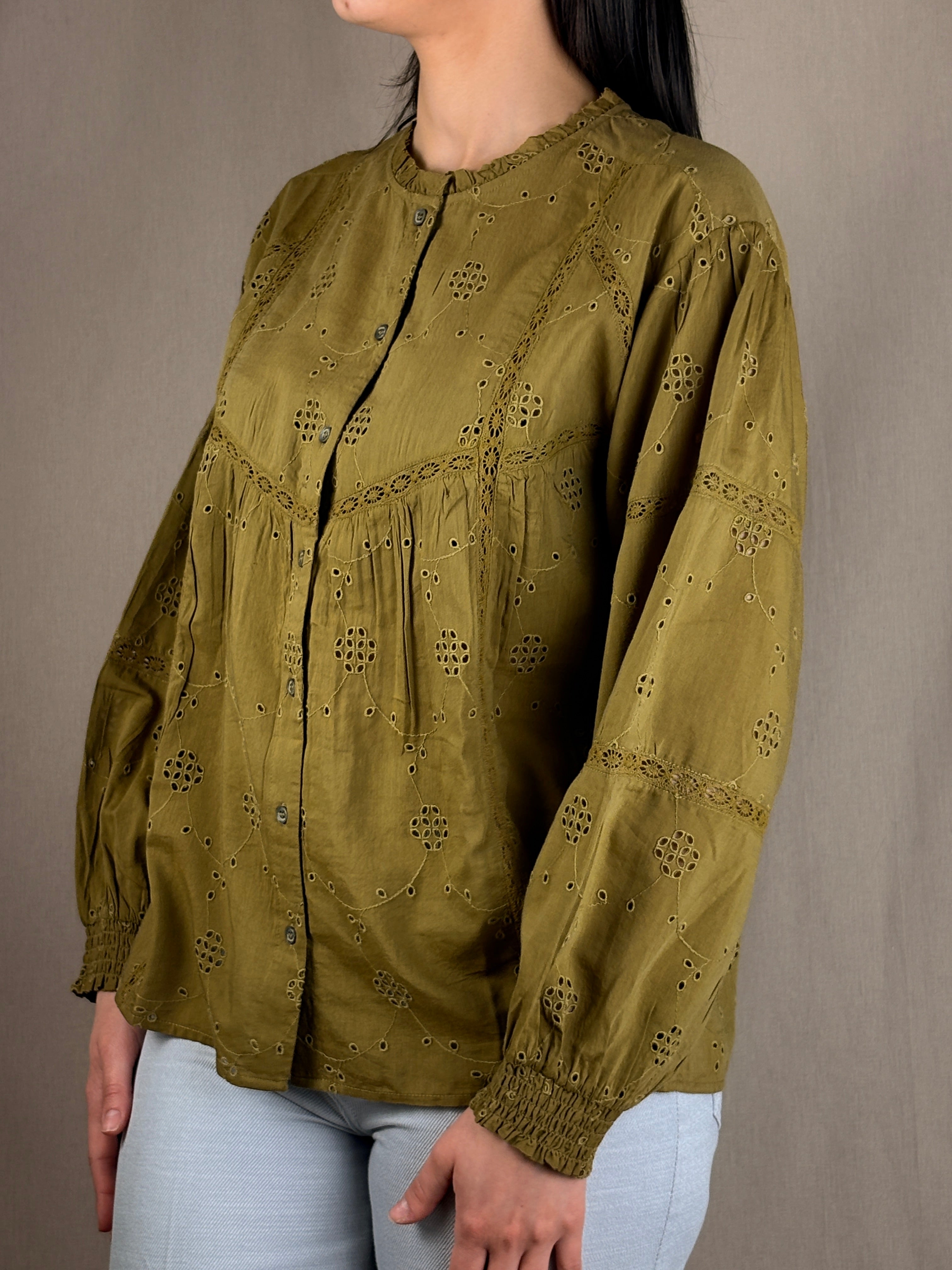 Camicia ricami san gallo olio