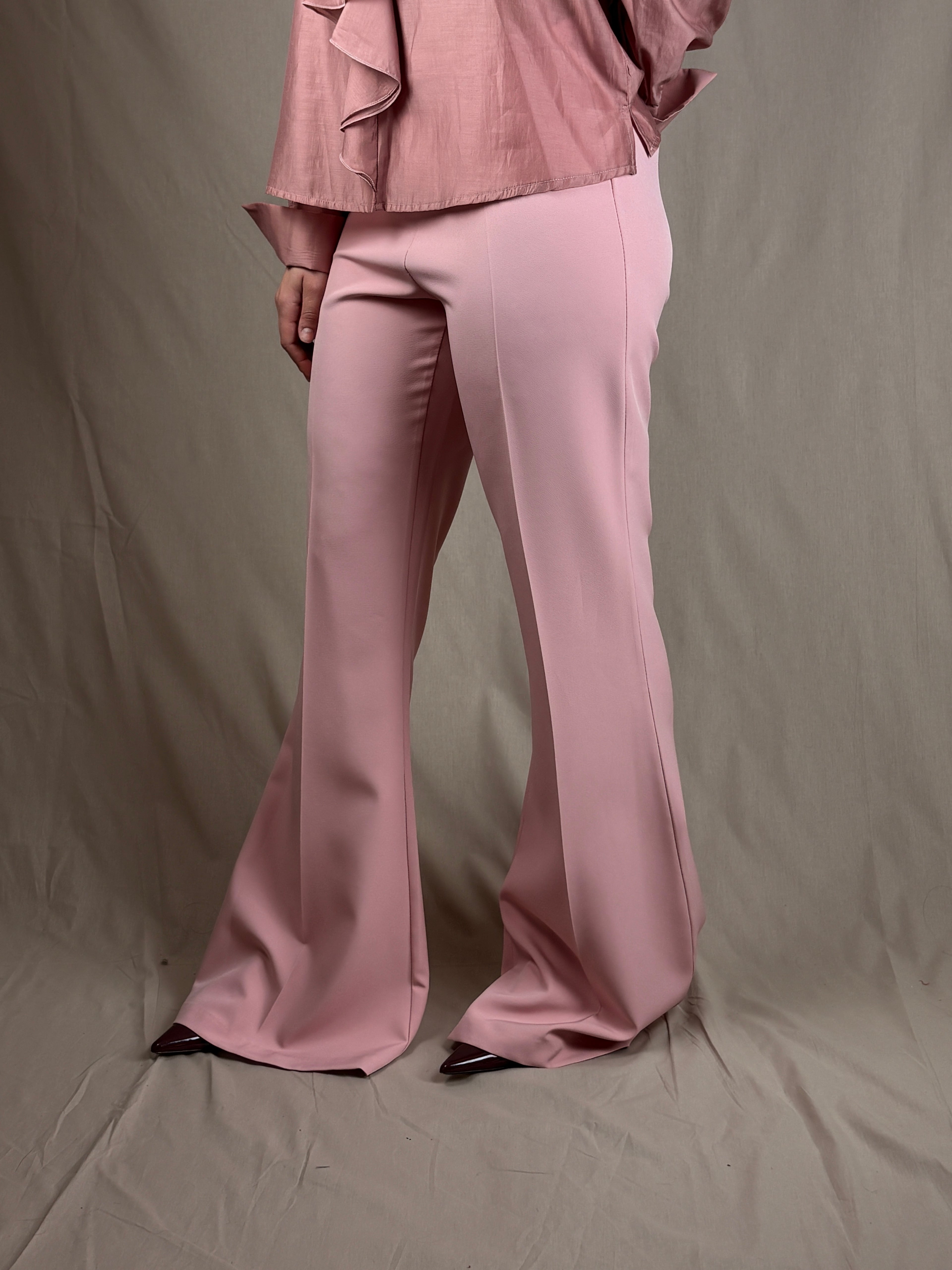 Pantalon à pattes d'éléphant rose poudré