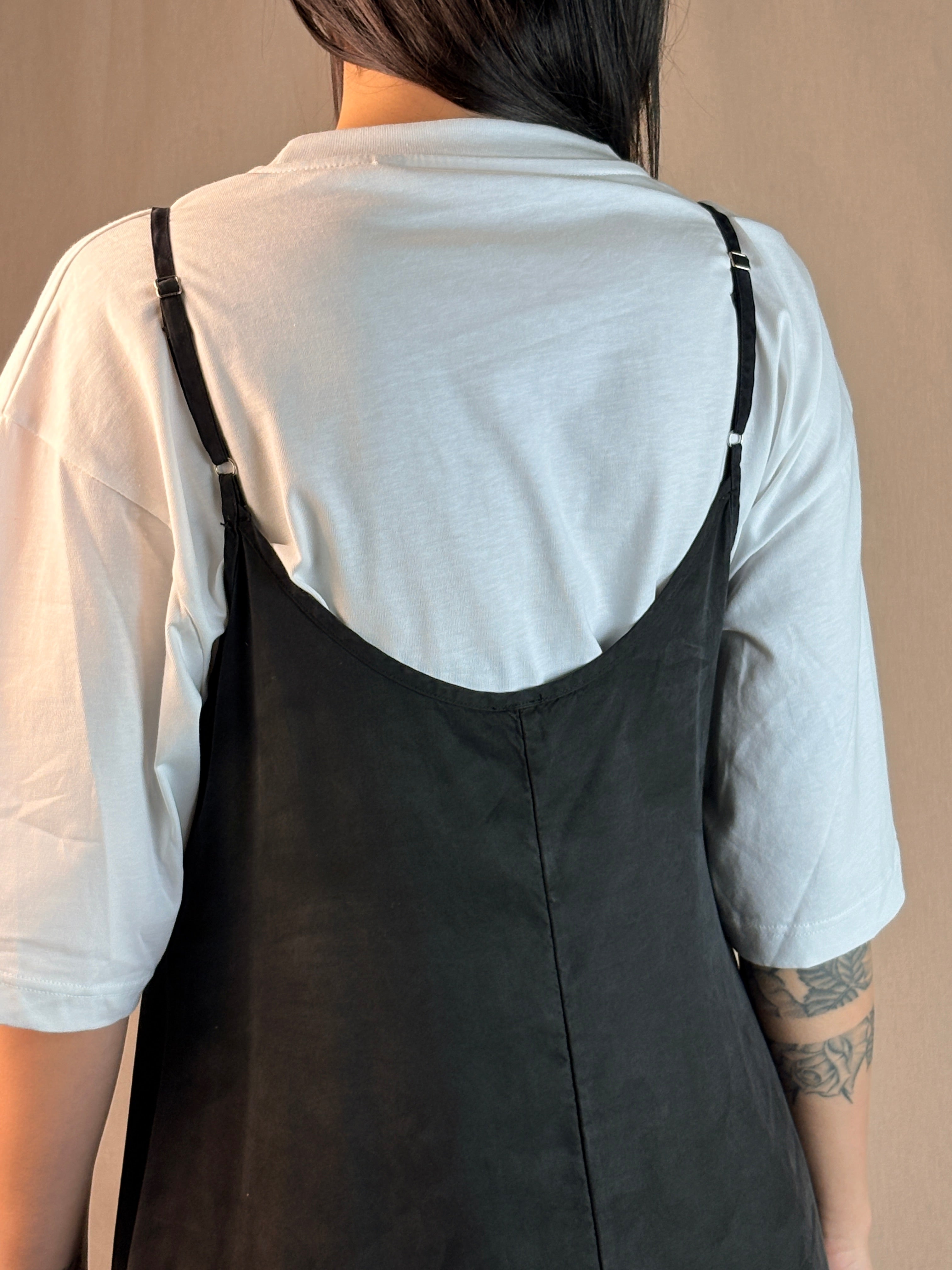 Robe nuisette noir toucher pêche
