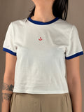 T-shirt crop bianca e bluette