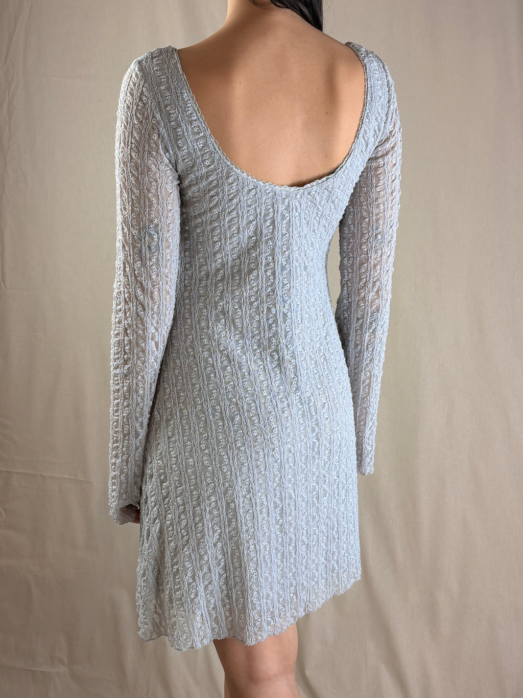 Robe courte en maille de dentelle