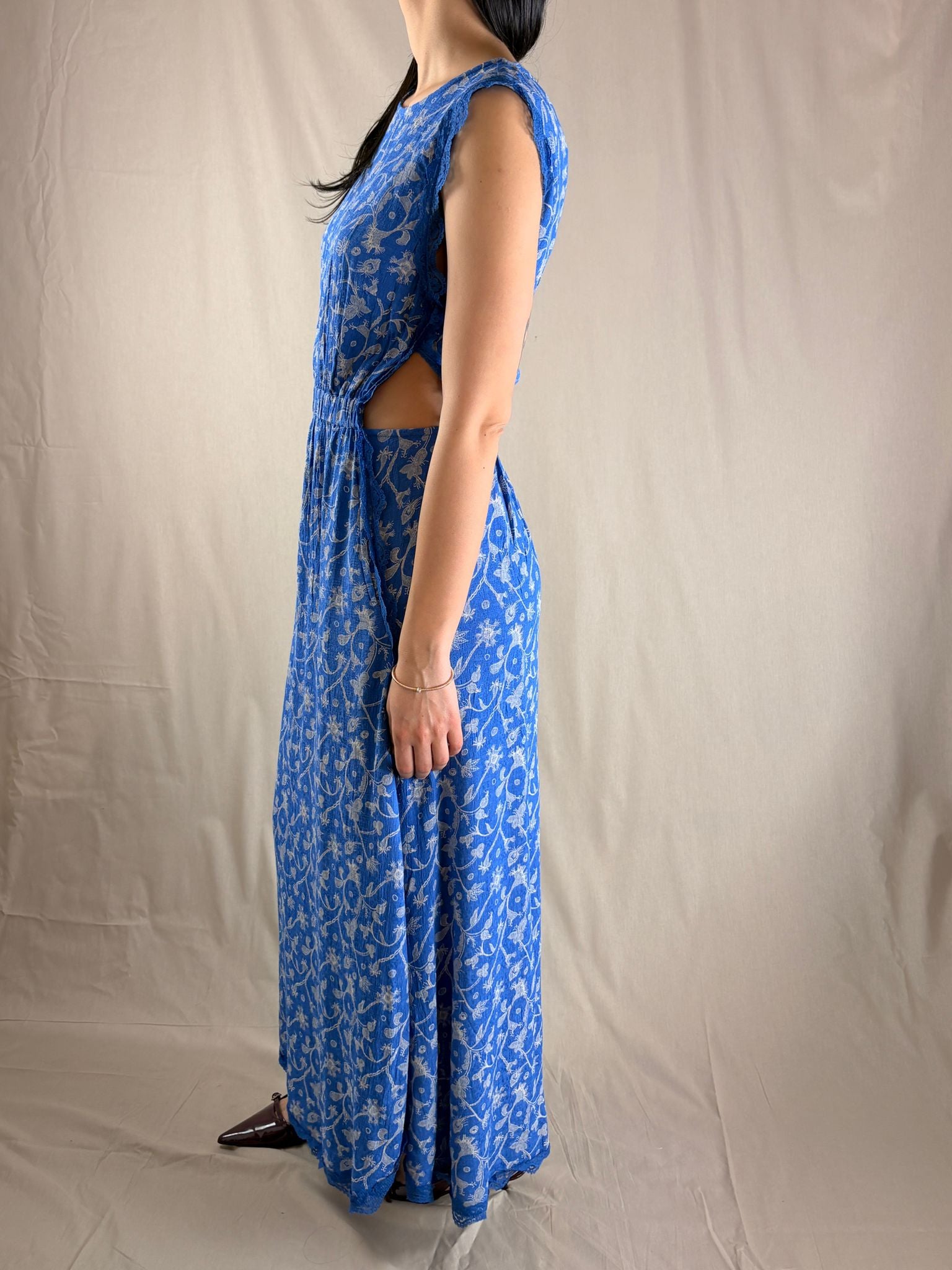 Abito Bluette cut out