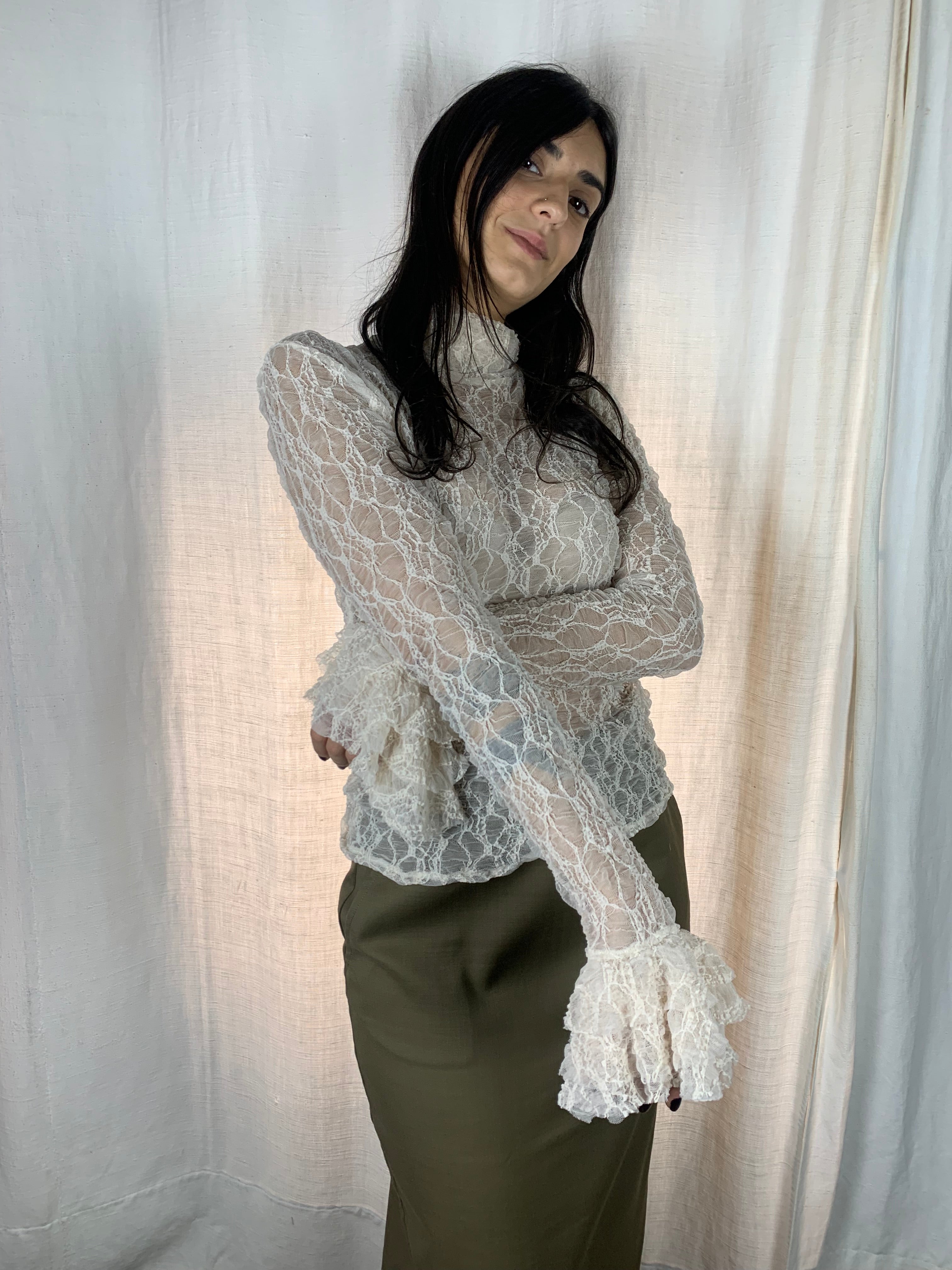 Camicetta in pizzo avorio collo alto