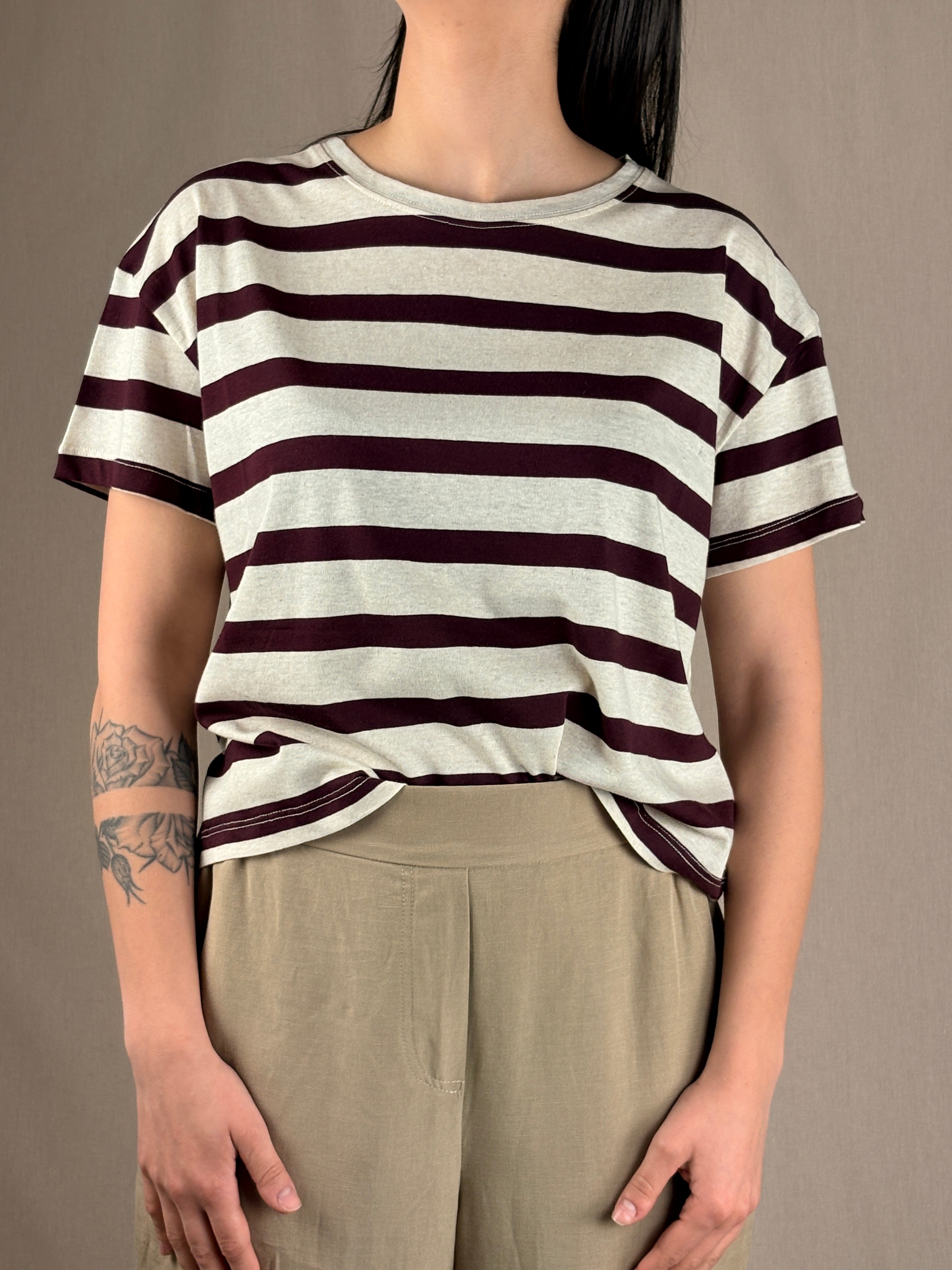 T-shirt righe bordeaux e avorio