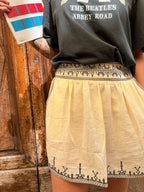 Gonna con pantaloncino