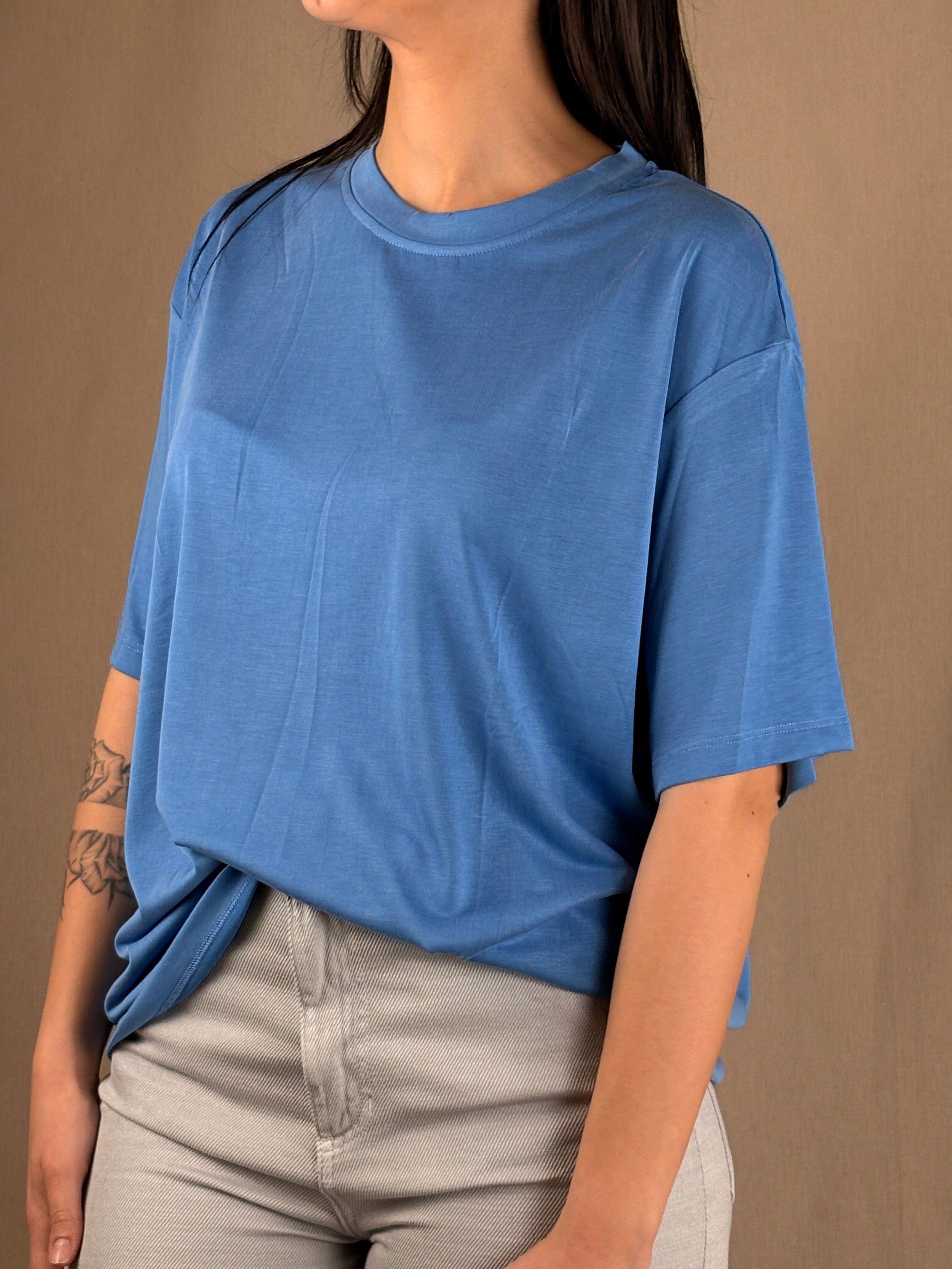 T-shirt morbida viscosa bluette