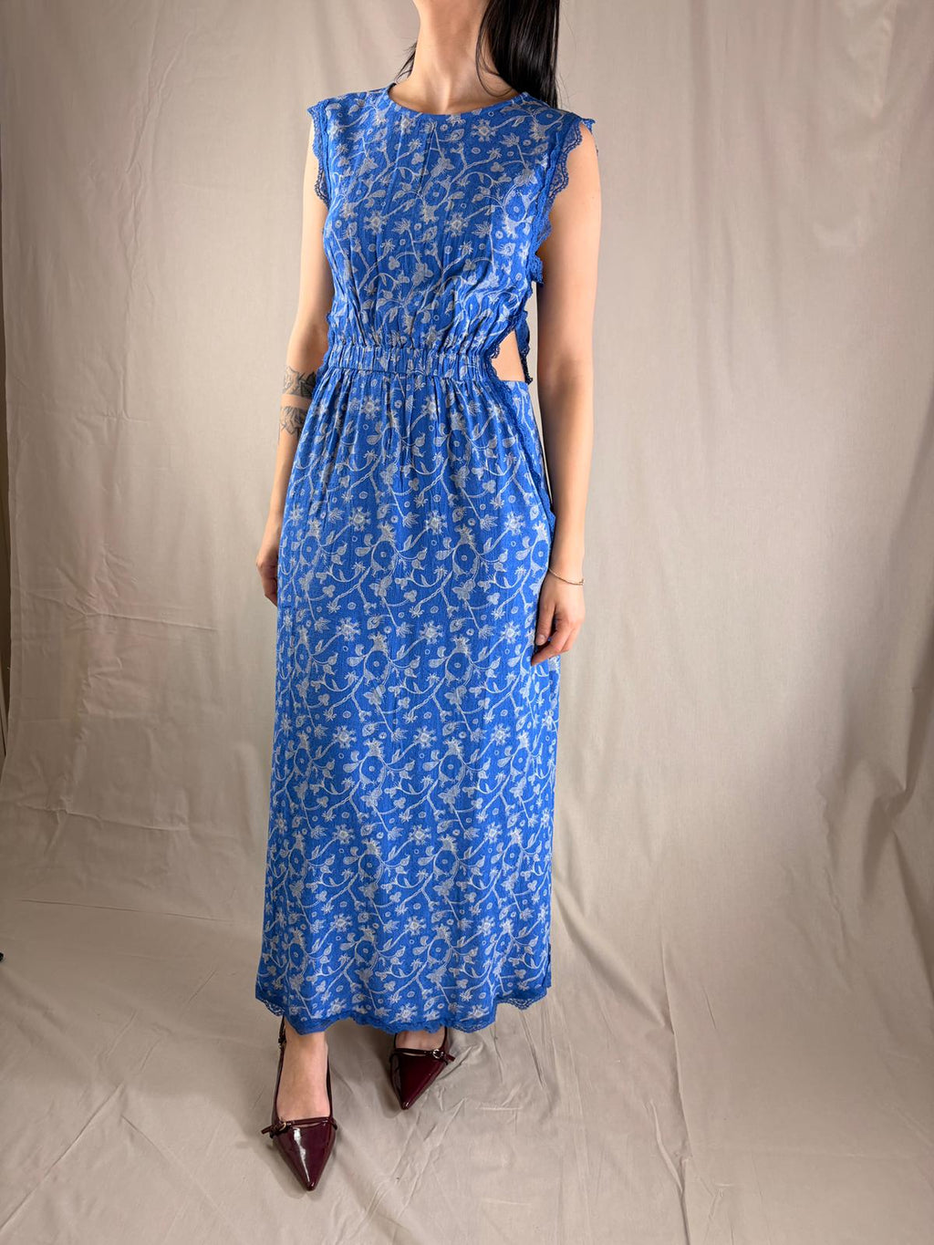 Abito Bluette cut out