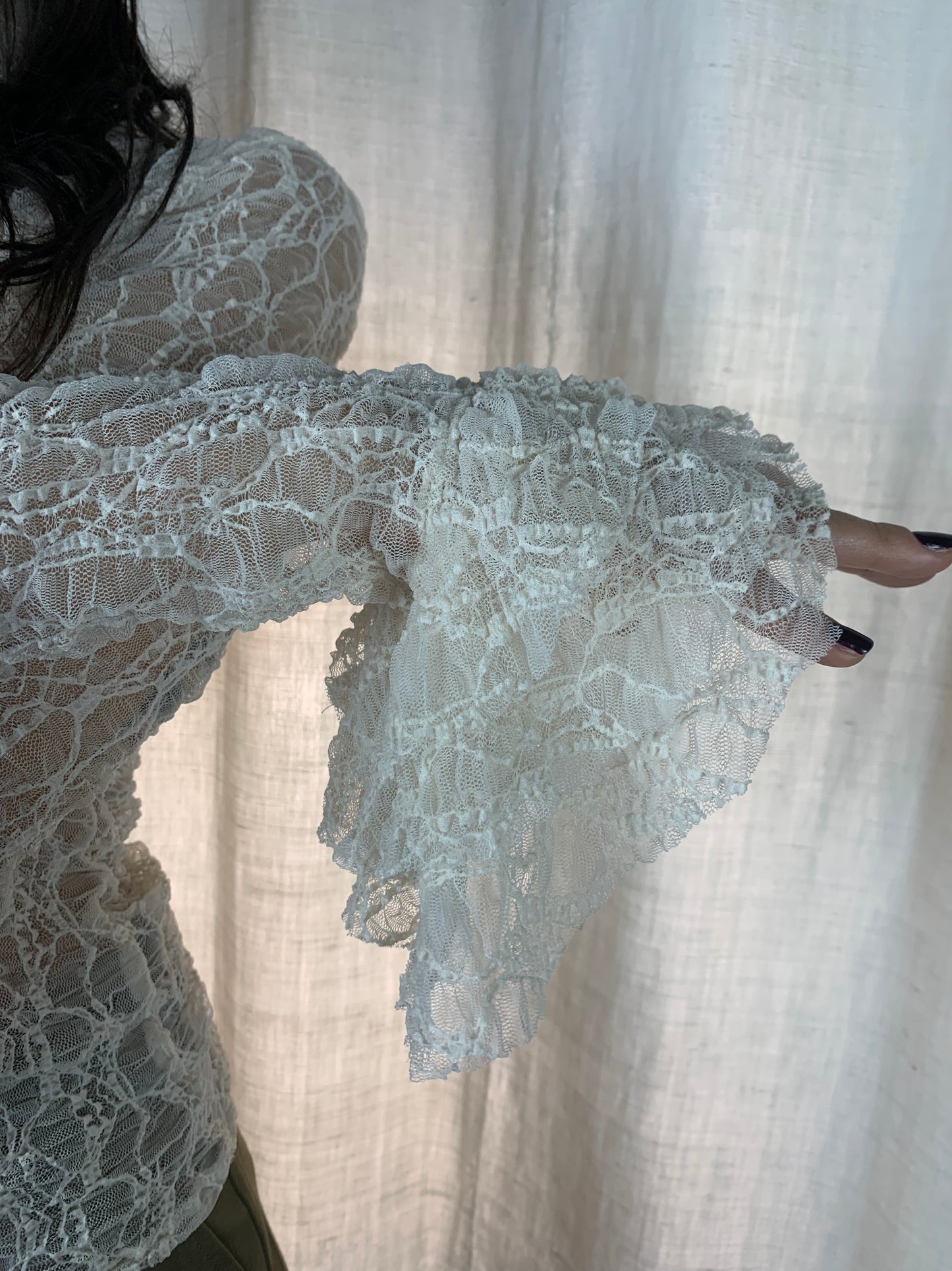Camicetta in pizzo avorio collo alto