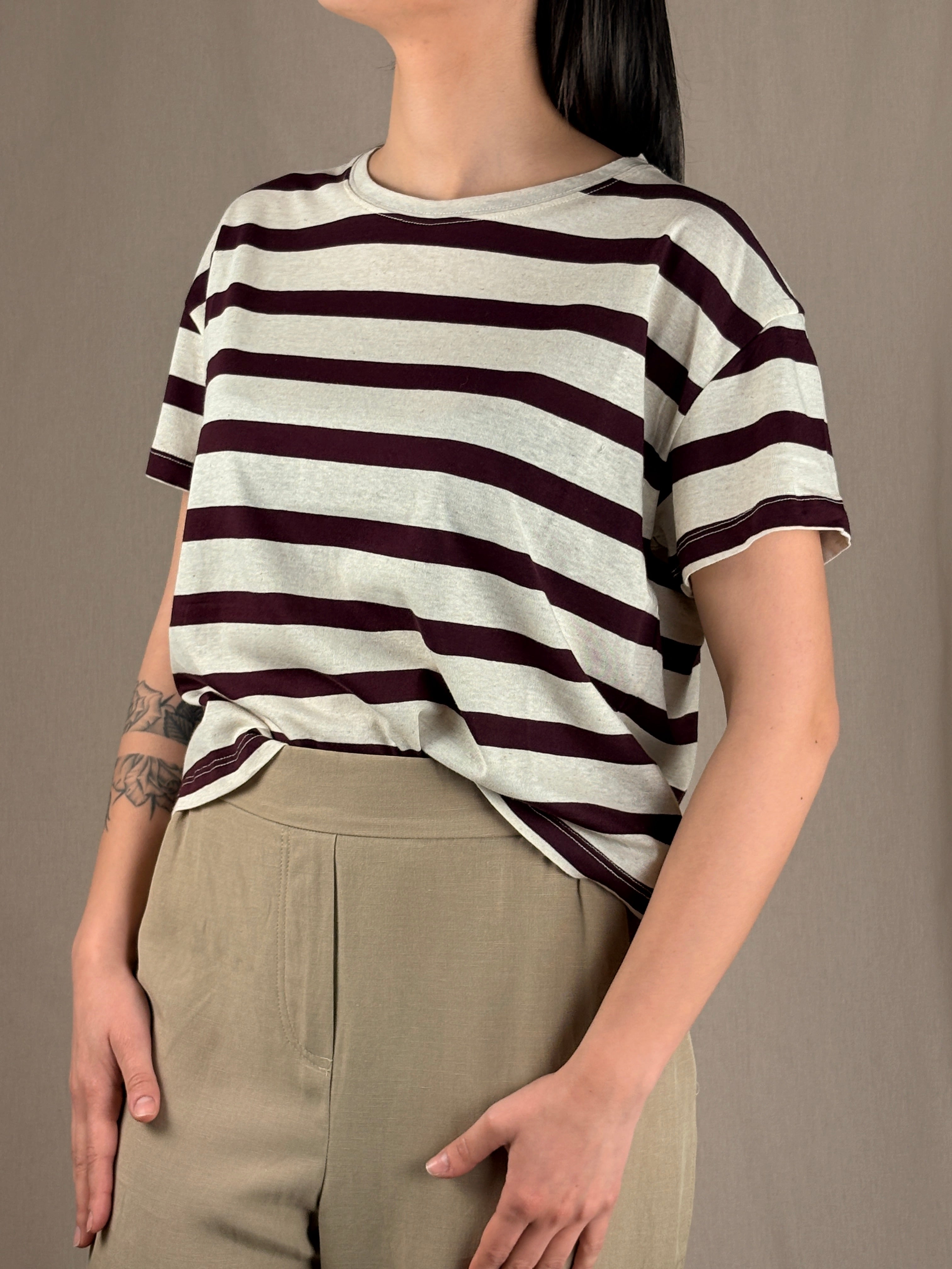 T-shirt righe bordeaux e avorio