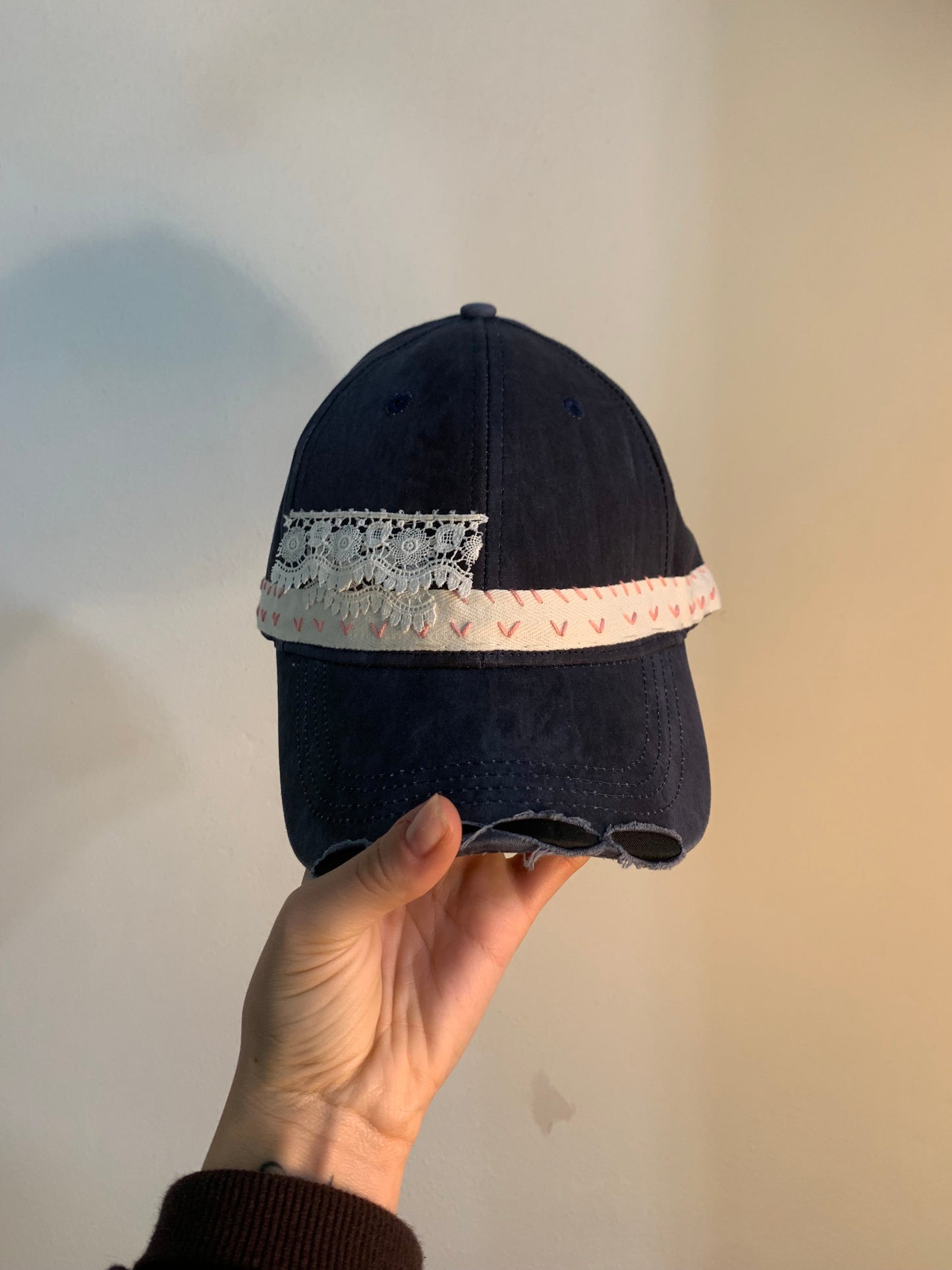 Cappelli ricamati a mano