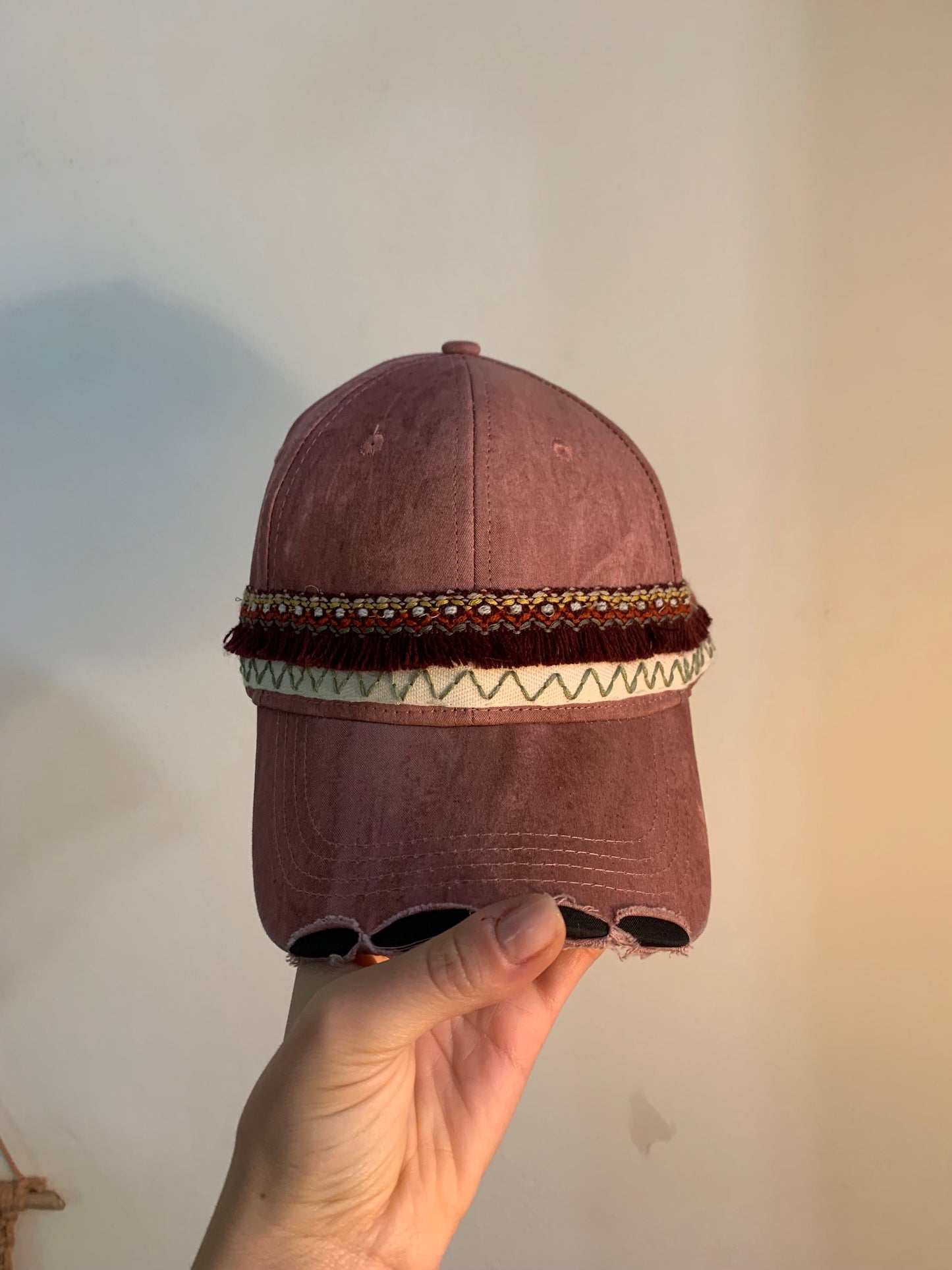 Cappelli ricamati a mano