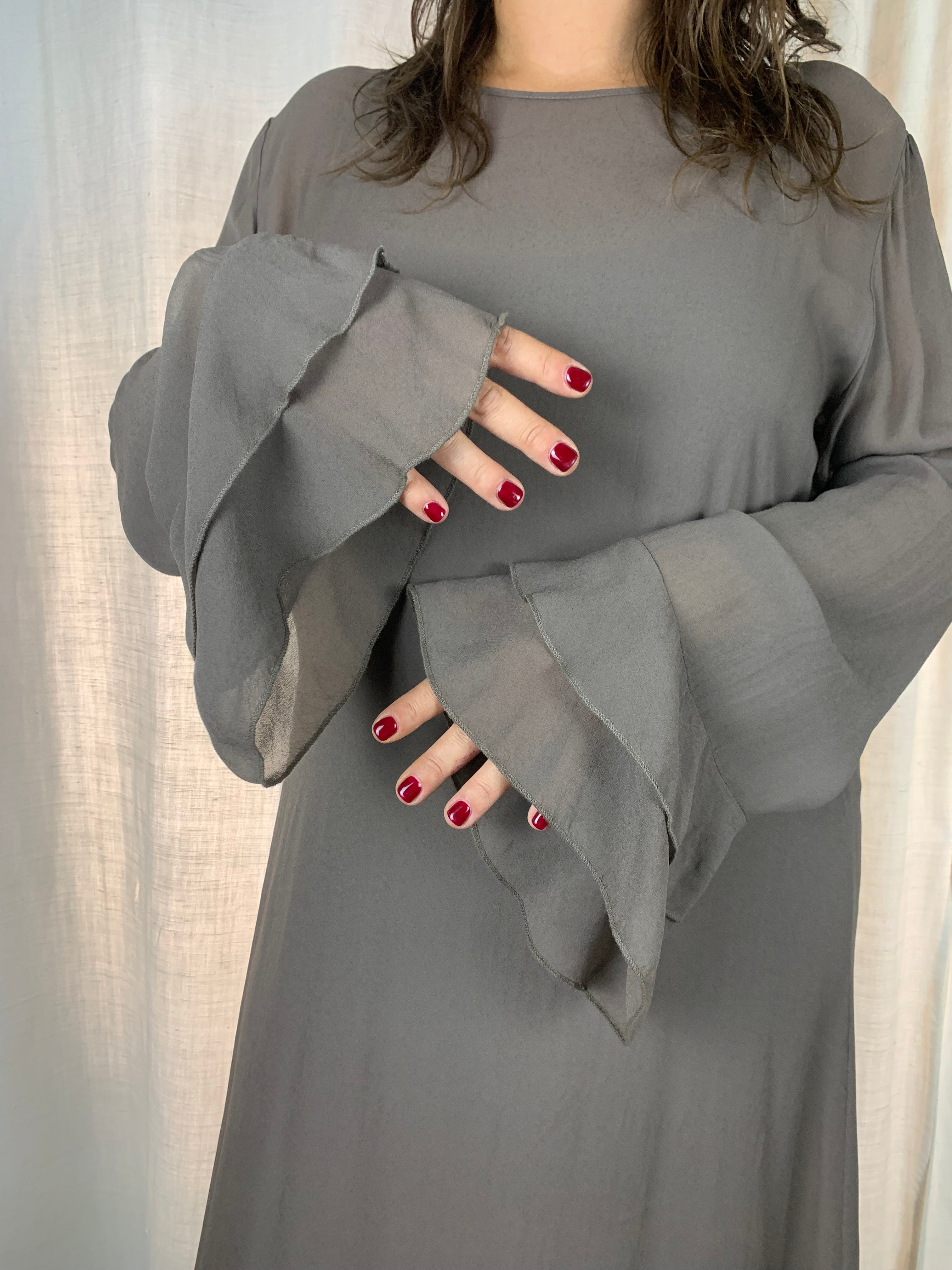 Abito color terra di seta