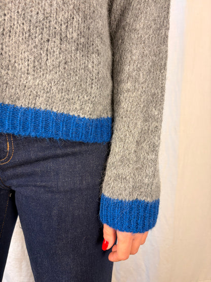 golfino grigio striscia blu