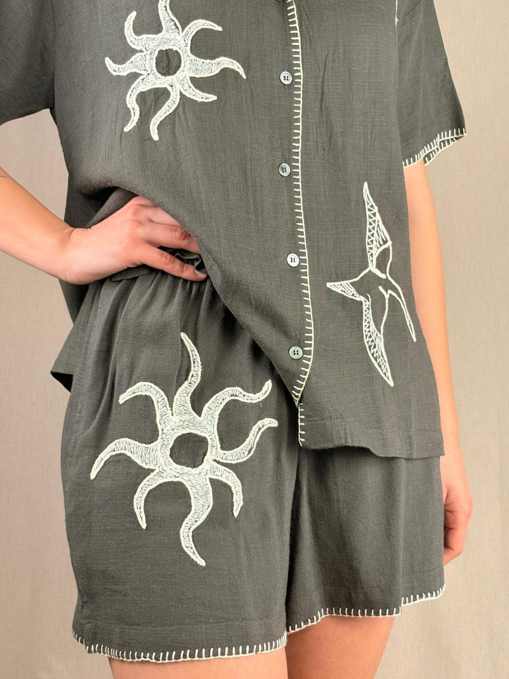 Pantaloncini Carbone Ricamo Avorio