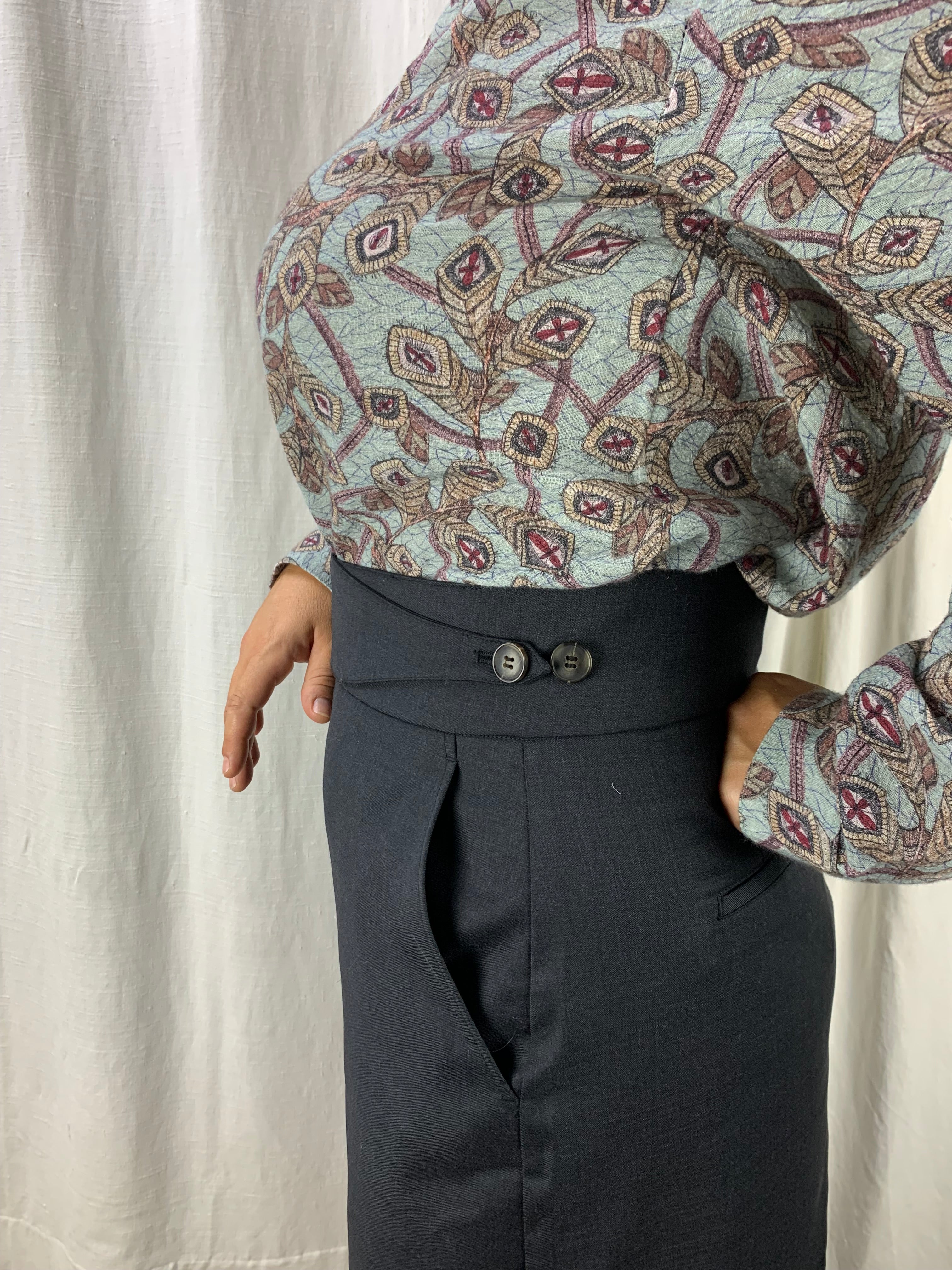 Gonna matita antracite