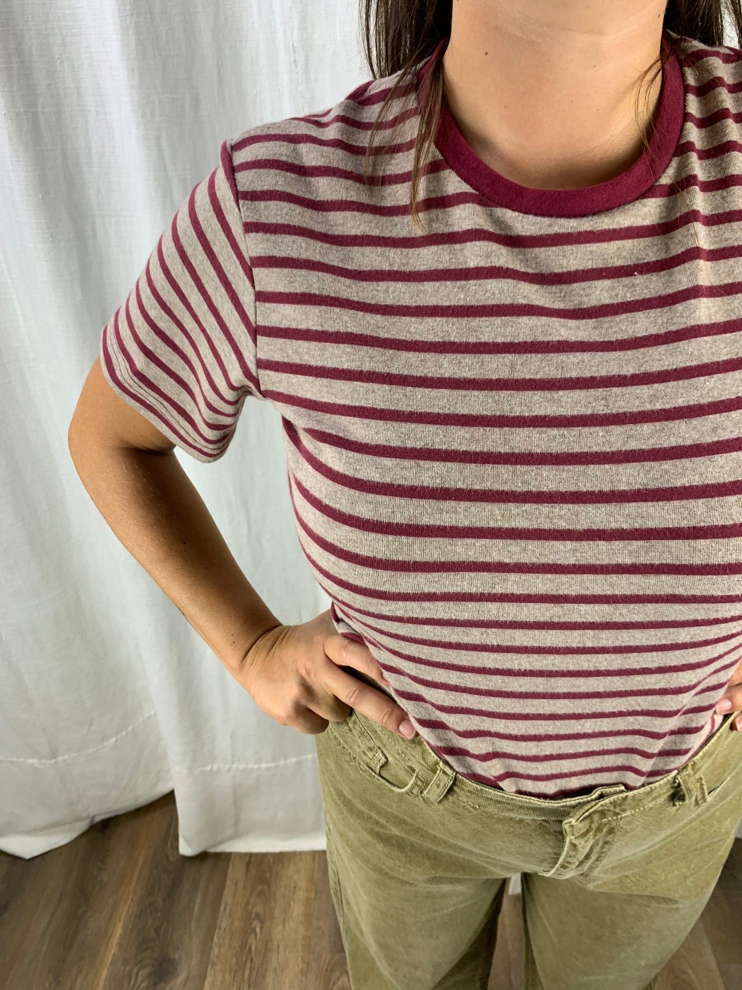 T-shirt righe bordeaux